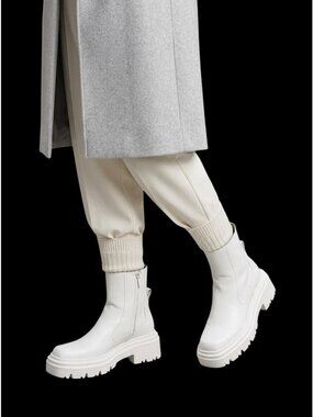 Zara Boots Platform Chunky White Zip Faux Leather Minimalist Womens 7.5
